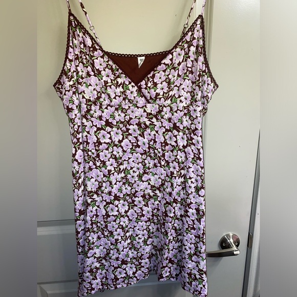 Cute short dress - Picture 1 of 2